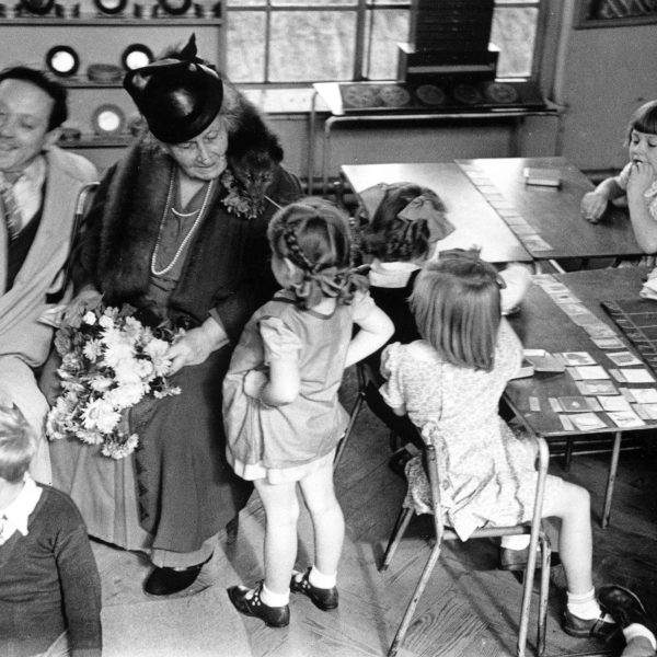 maria-montessori-children-09 maria-montessori-children-09